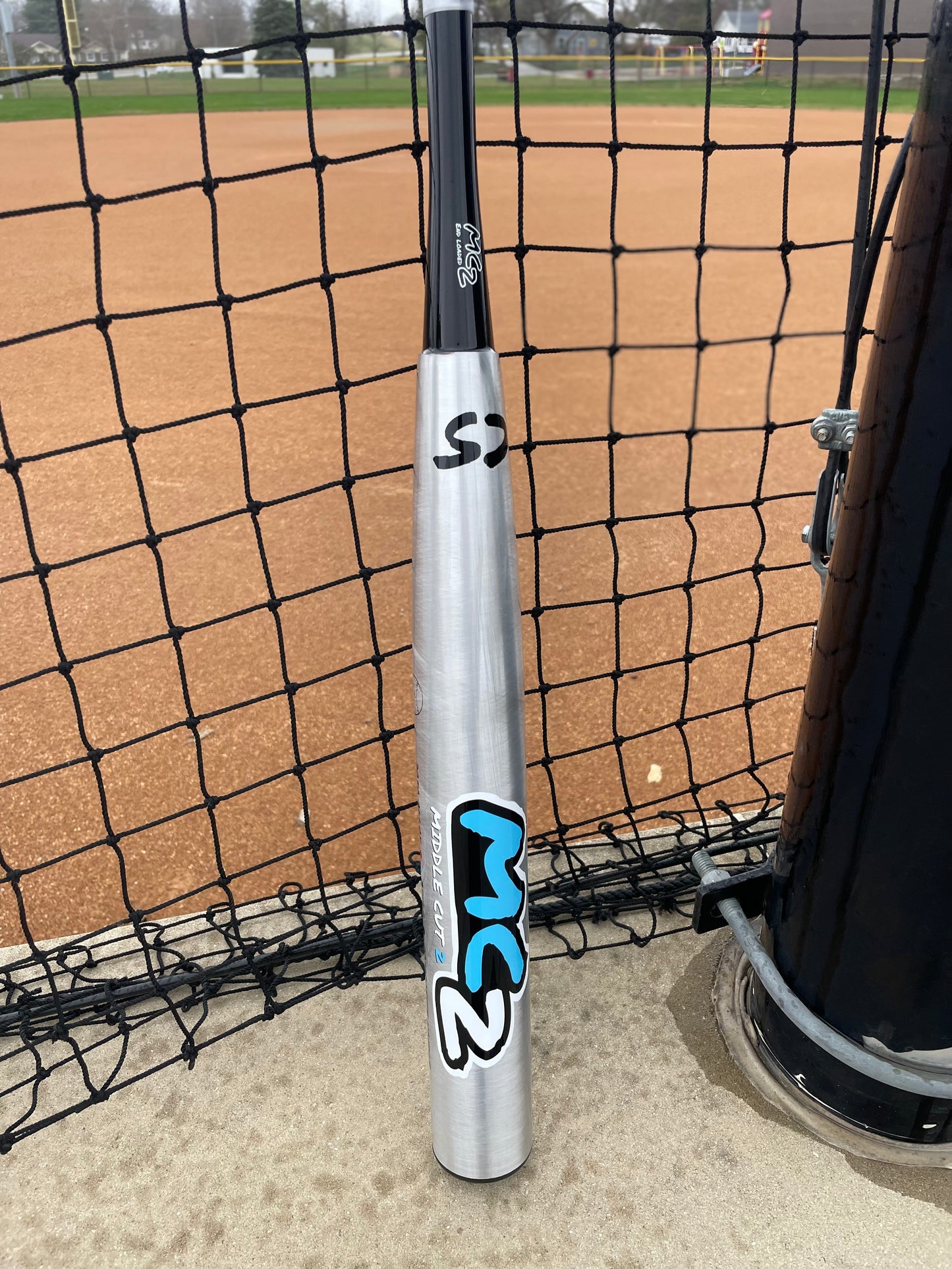 2025 Middle Cut 2 End Loaded 2-Piece Hybrid 16" softball bat